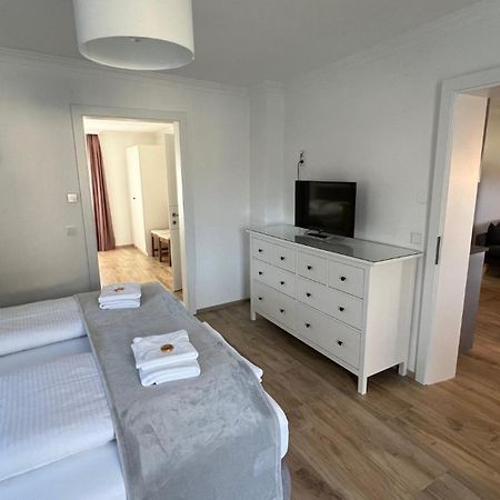 Gaestewohnung Schlossblick Grödig Exterior foto